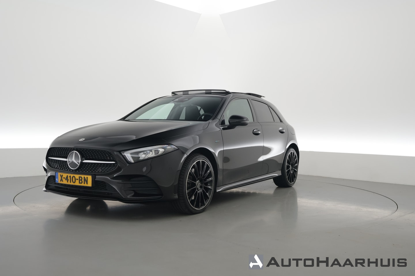 Mercedes-Benz A-klasse - 250 e Premium | Dig. Cockpit | Pano | Camera | CarPlay | Cruise | Stoelverw. | LED | All S - AutoWereld.nl