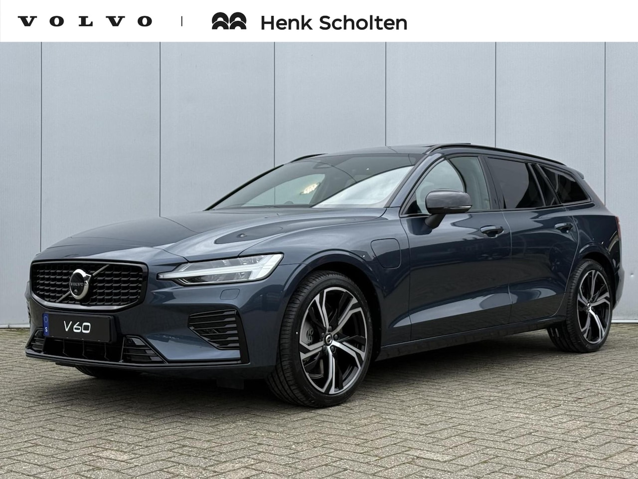 Volvo V60 - 2.0 T8 Plug-in hybrid AWD Ultra Perf. Ed. Dark **DIRECT LEVERBAAR** Bowers & Wilkins | Gev - AutoWereld.nl