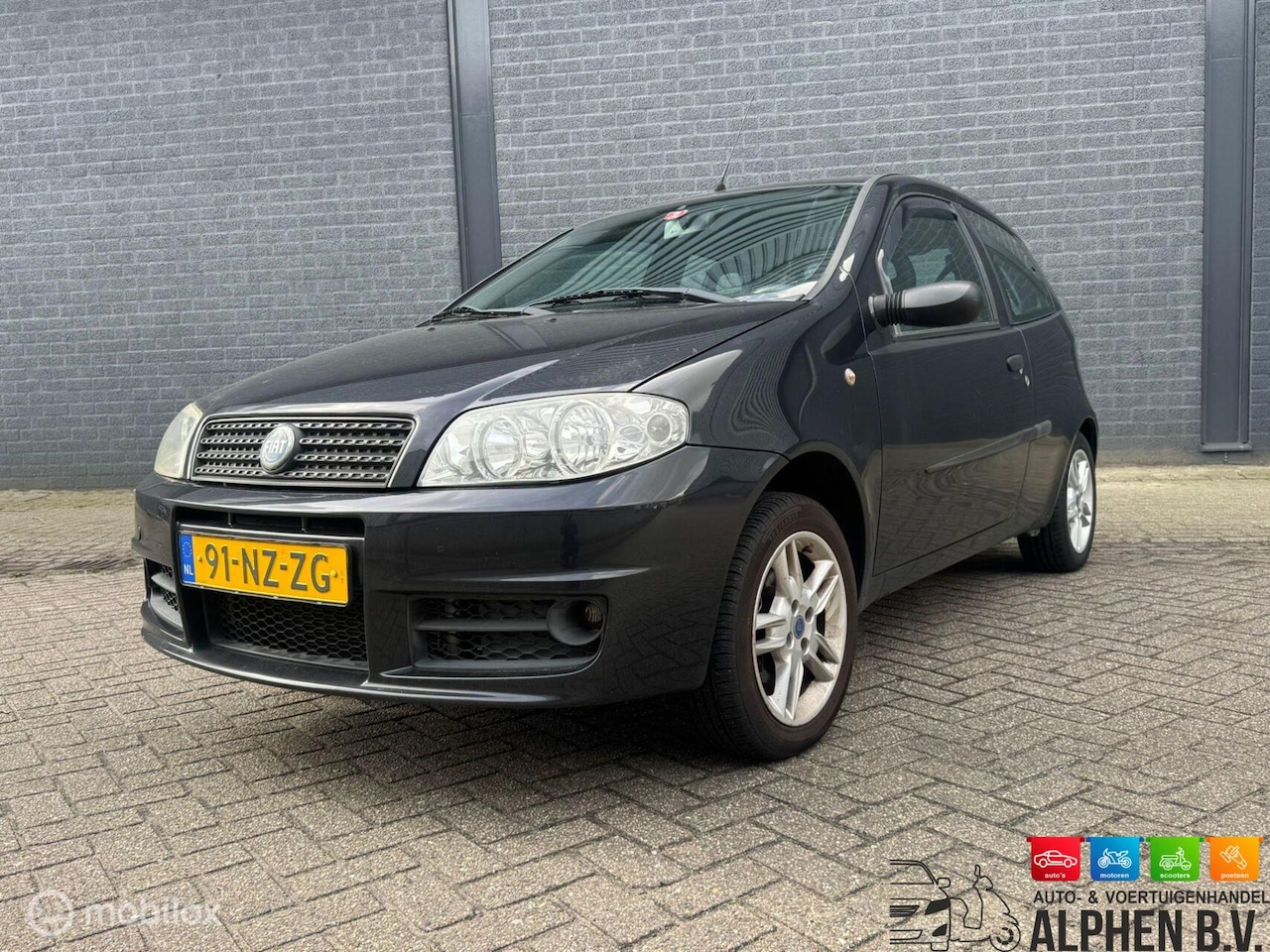 Fiat Punto - 1.2-16V SportSound- Nap- Airco - AutoWereld.nl