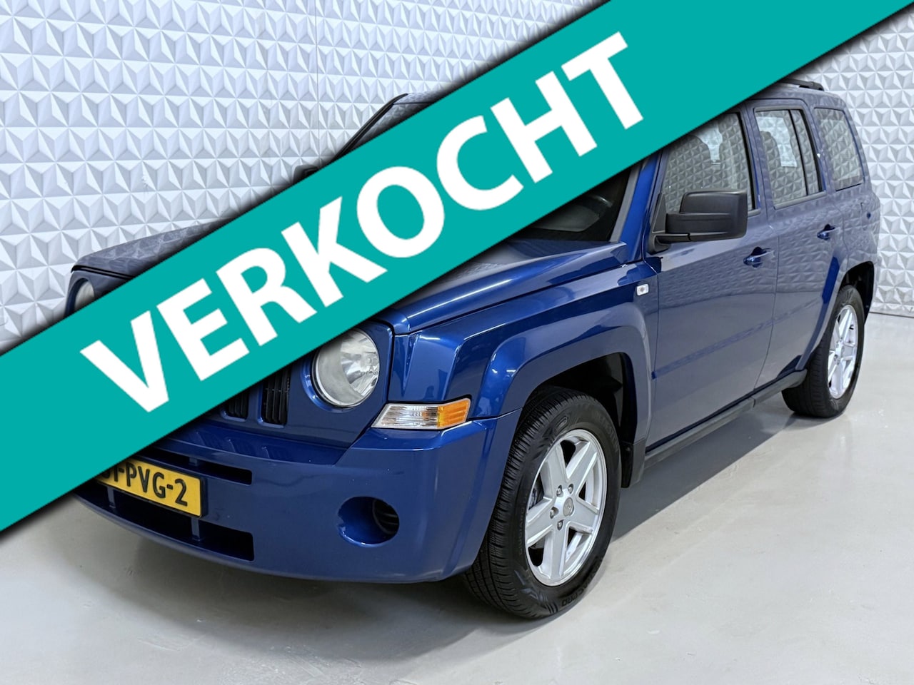 Jeep Patriot - 2.4 Sport 4WD 4X4 128.000km / EXPORT - HANDEL! (2011) - AutoWereld.nl