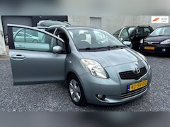 Toyota Yaris - 1.3 VVTi Luna | Zeer netjes