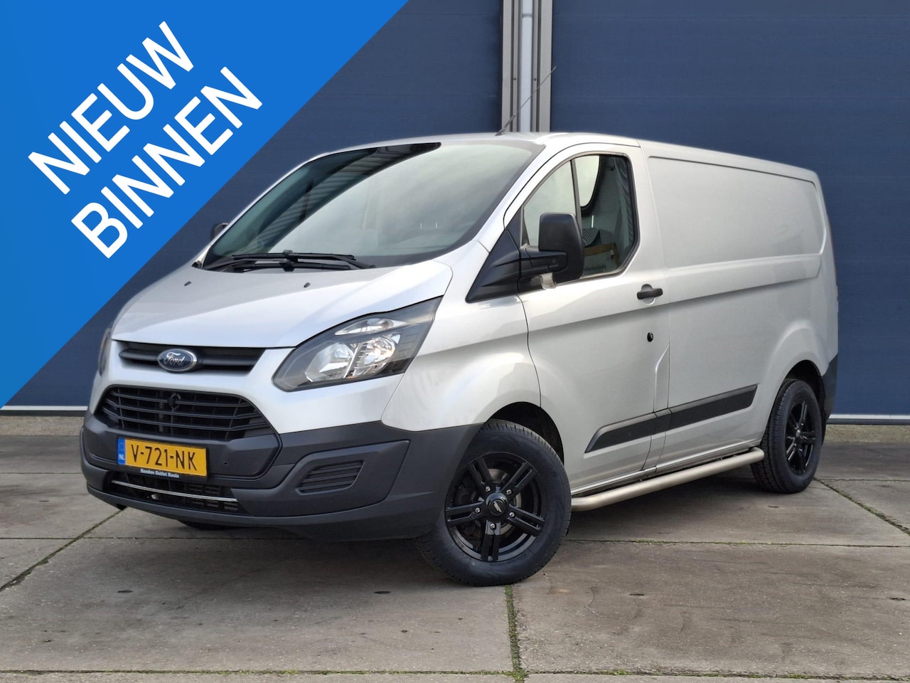 Ford Transit Custom - 270 2.0 TDCI L1H1 Economy Edition AIRCO / TREKHAAK / EURO 6 / 3 ZITS - AutoWereld.nl