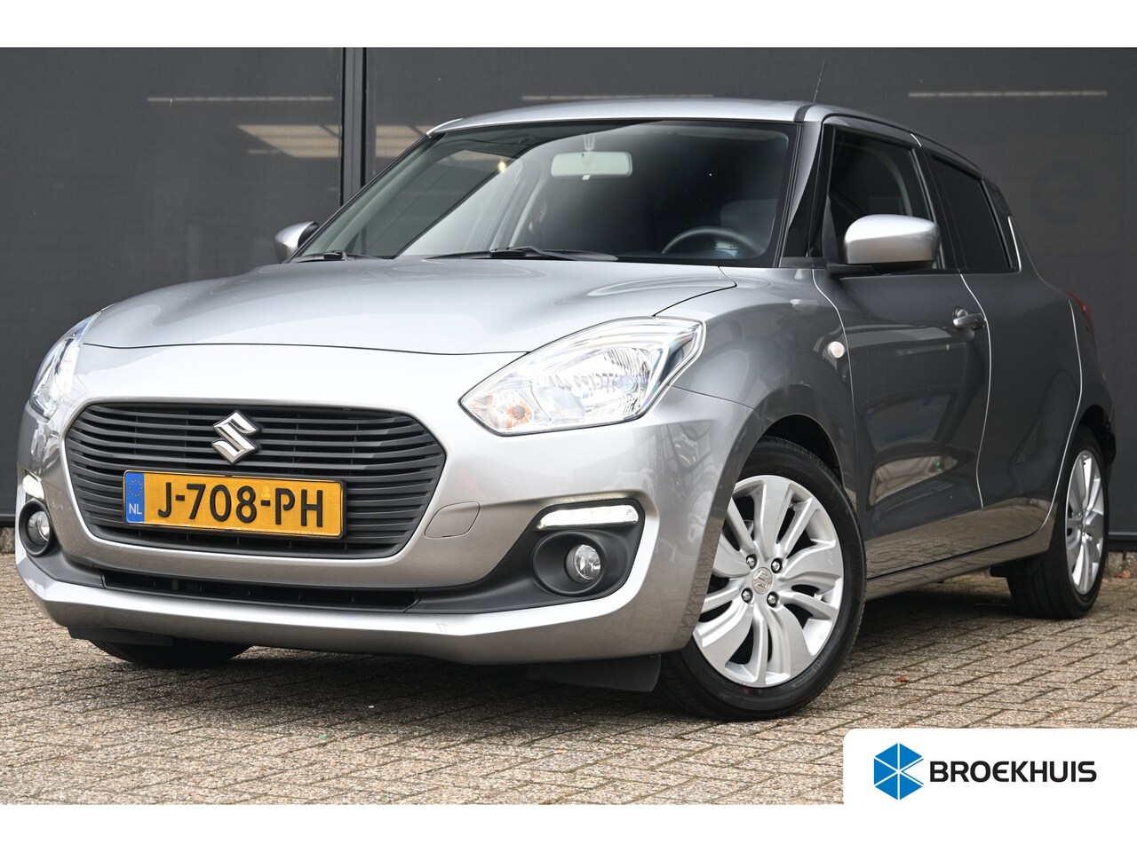 Suzuki Swift - 1.2 Select Smart Hybrid | Achteruitrijcamera | Cruise Control | Airco | Bluetooth | !! - AutoWereld.nl
