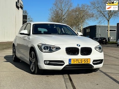 BMW 1-serie - 116i Executive Automaat Navi/Clima/Cruise/Pdc Nap
