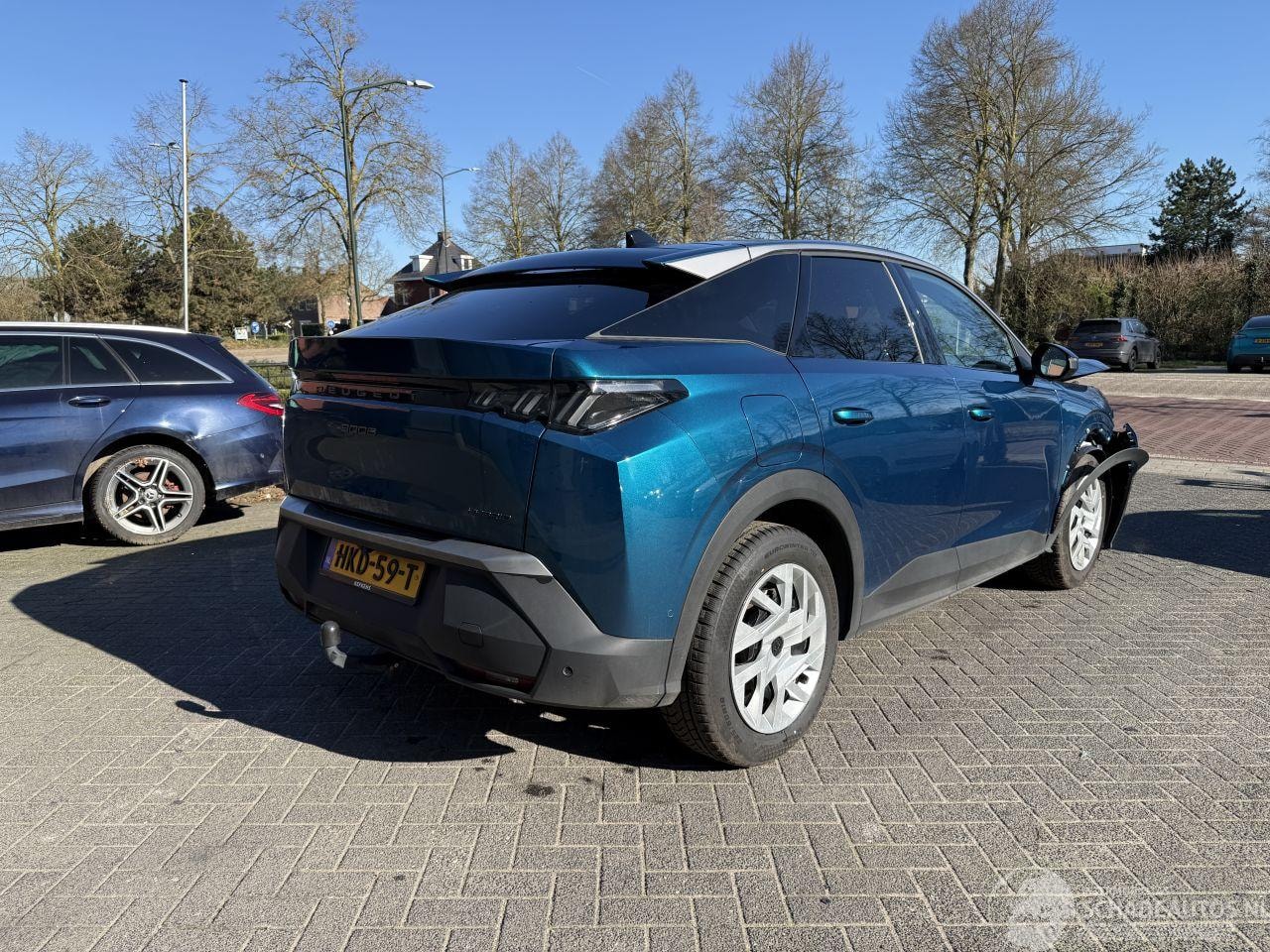 Peugeot 3008 - 1.2 Hybrid 136 Allure 1.2 Hybrid 136 Allure (SUV 5-dr.) - AutoWereld.nl