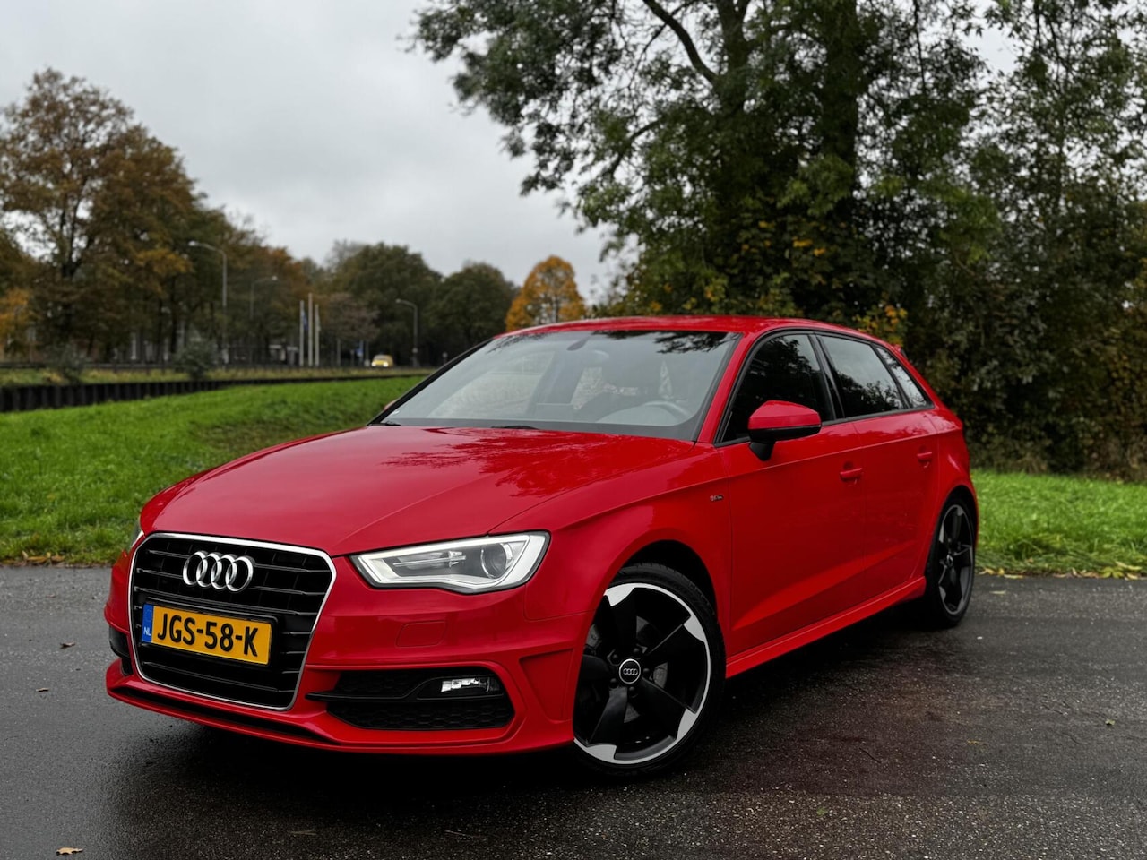 Audi A3 Sportback - 1.8 TFSI Ambiente 3 x S-line/Xenon/Leer - AutoWereld.nl