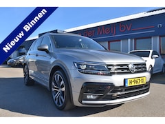 Volkswagen Tiguan - 1.5 TSI ACT Highline Business R-Line TREKHAAK , VIRTUAL COCKPIT , PANODAK , V ST VERW , A