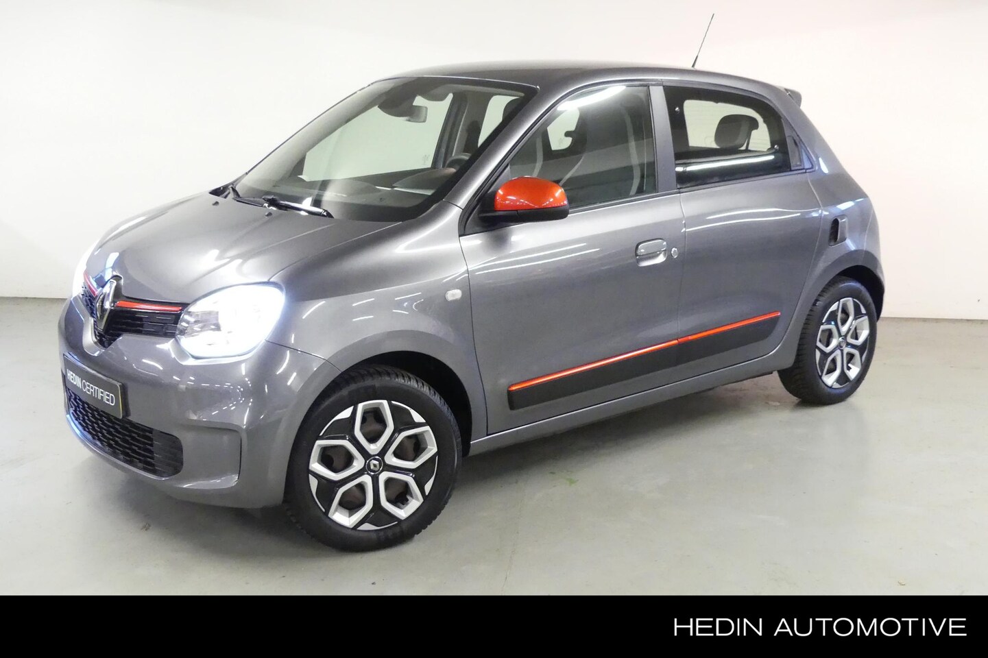 Renault Twingo - SCe 65 Collection | Airco | Cruise Control | Radio Connect R&GO | Bluetooth - AutoWereld.nl
