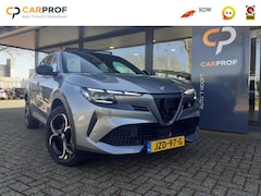 Alfa Romeo Junior - 1.2 Turbo 145PK Hybrid Ibrida Speciale PANO / SABELT / ADAPT. CRUISE
