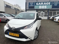 Toyota Aygo - 1.0 VVT-i x / Airco/ Cruise control