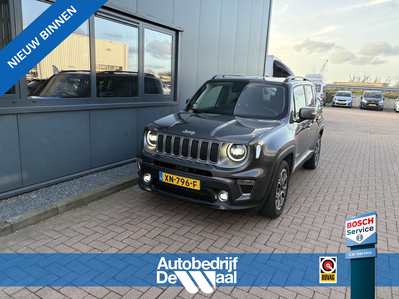 Jeep Renegade - 1.3T DDCT 150pk Automaat Limited LED/NAVI/CARPLAY/ADAPT.CRUISE/PDC/TREKHAAK - AutoWereld.nl