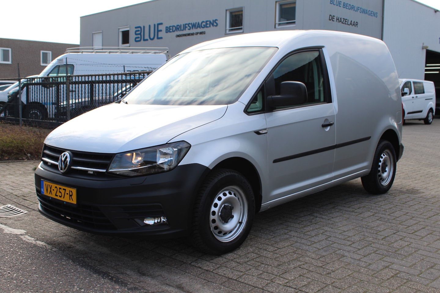 Volkswagen Caddy - 2.0 TDI 100PK Euro6 L1 BMT Comfortline ✓ airco ✓ Navi ✓ multifunct. stuur - AutoWereld.nl