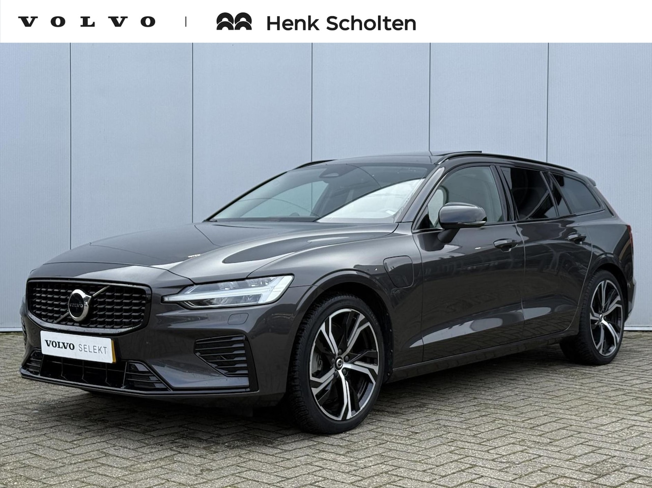 Volvo V60 - T8 Plug-in hybrid AWD AUT8 455PK Ultimate Dark | Bowers & Wilkins audio | Geventileerde vo - AutoWereld.nl