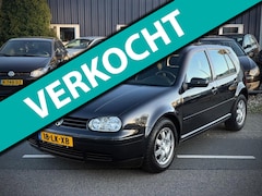 Volkswagen Golf - 1.6-16V