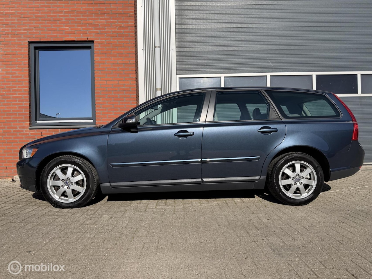 Volvo V50 - 2.4 Geartronic Edition - 1e eig. - Dealer onderh. - AutoWereld.nl