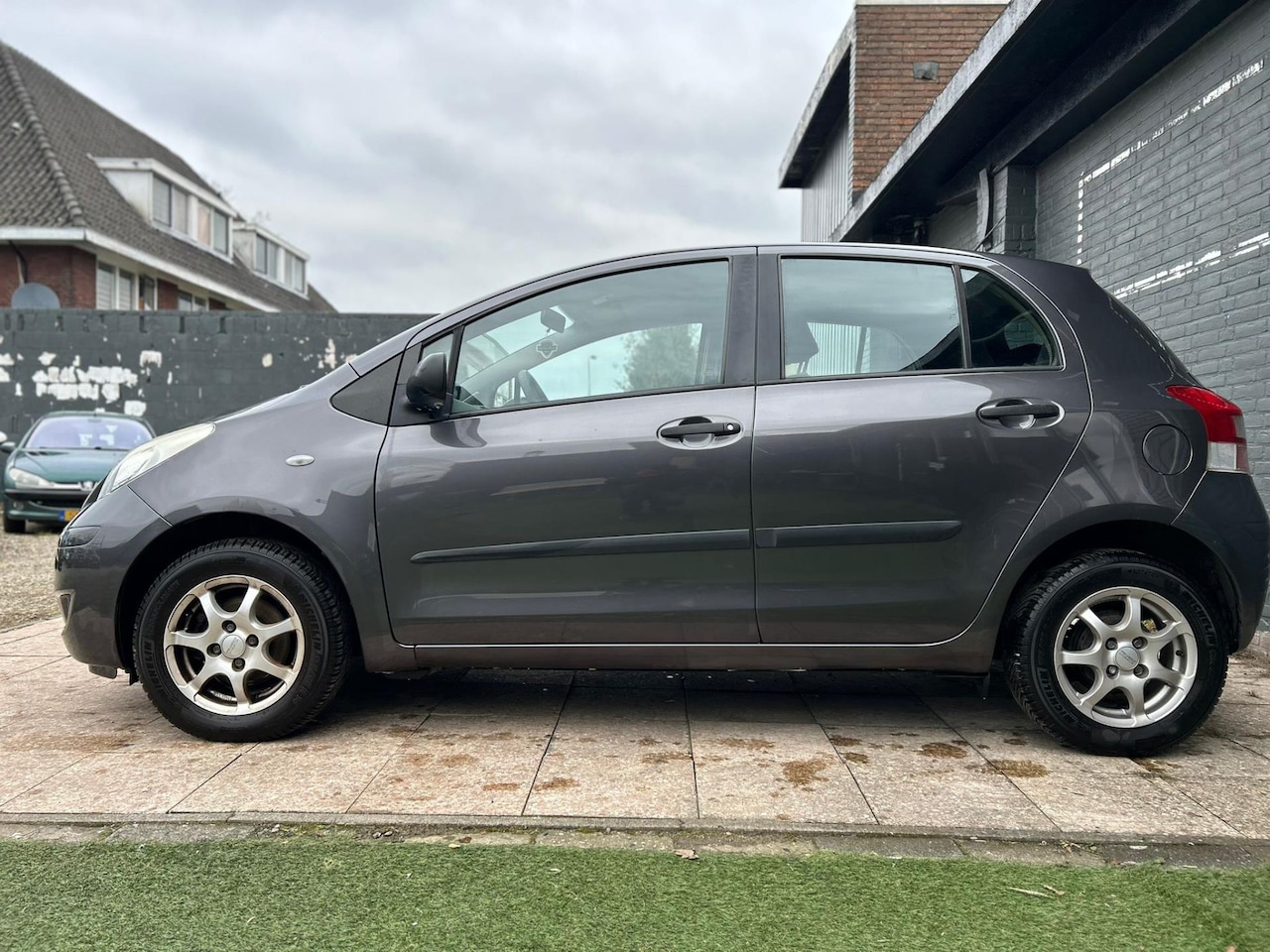 Toyota Yaris - 1.0 VVTi Acces 1.0 VVTi Acces - AutoWereld.nl