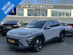 Hyundai Kona - 1.6 GDI HEV Premium Sky VAN: 34.900, - VOOR 31.877, - UW LENTEVOORDEEL: 3.023, - | DEALER