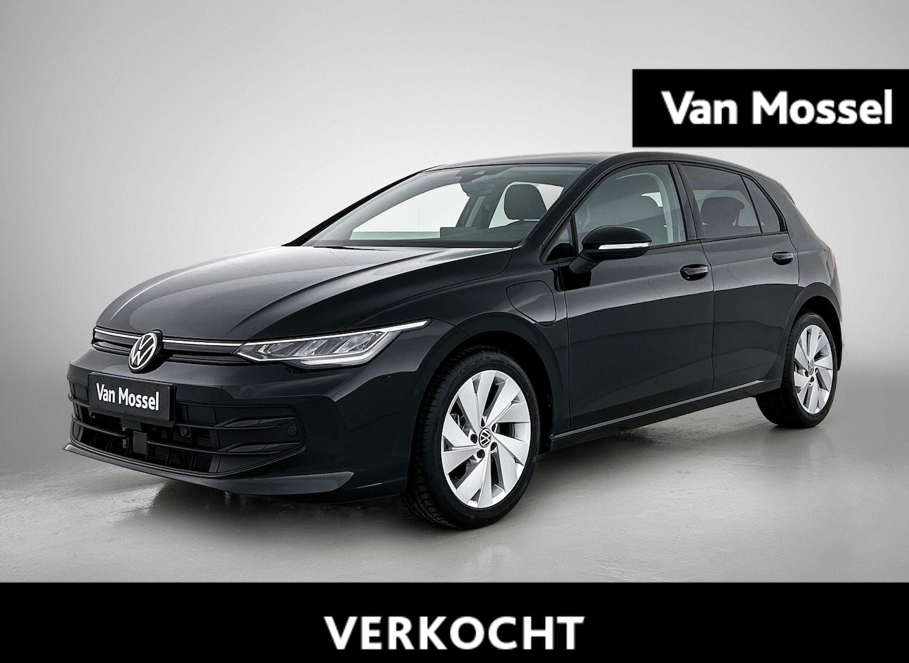 Volkswagen Golf - 1.5 eHybrid Life Edition | Demo | 204 PK | Plug-IN | Navigatie | Stuur + Stoelverwarming | - AutoWereld.nl