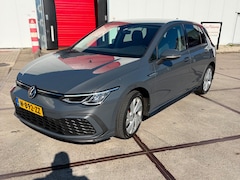 Volkswagen Golf - 2.0 TDI Style GTD uitgevoerd gechipt