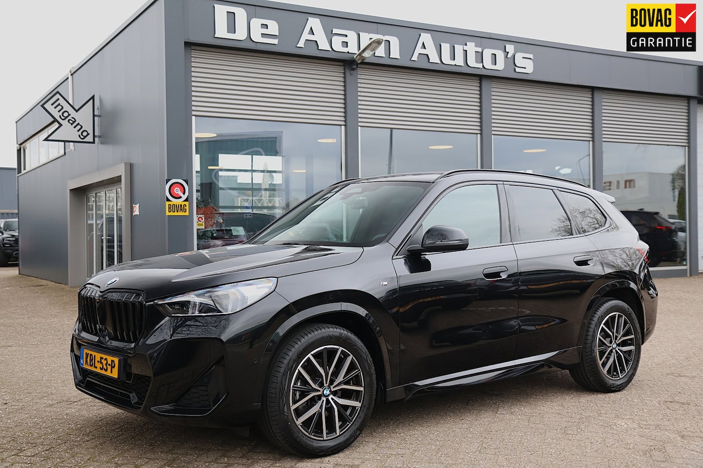 BMW X1 - SDrive18i M-Sport Shadow Line Keyless Carplay - AutoWereld.nl