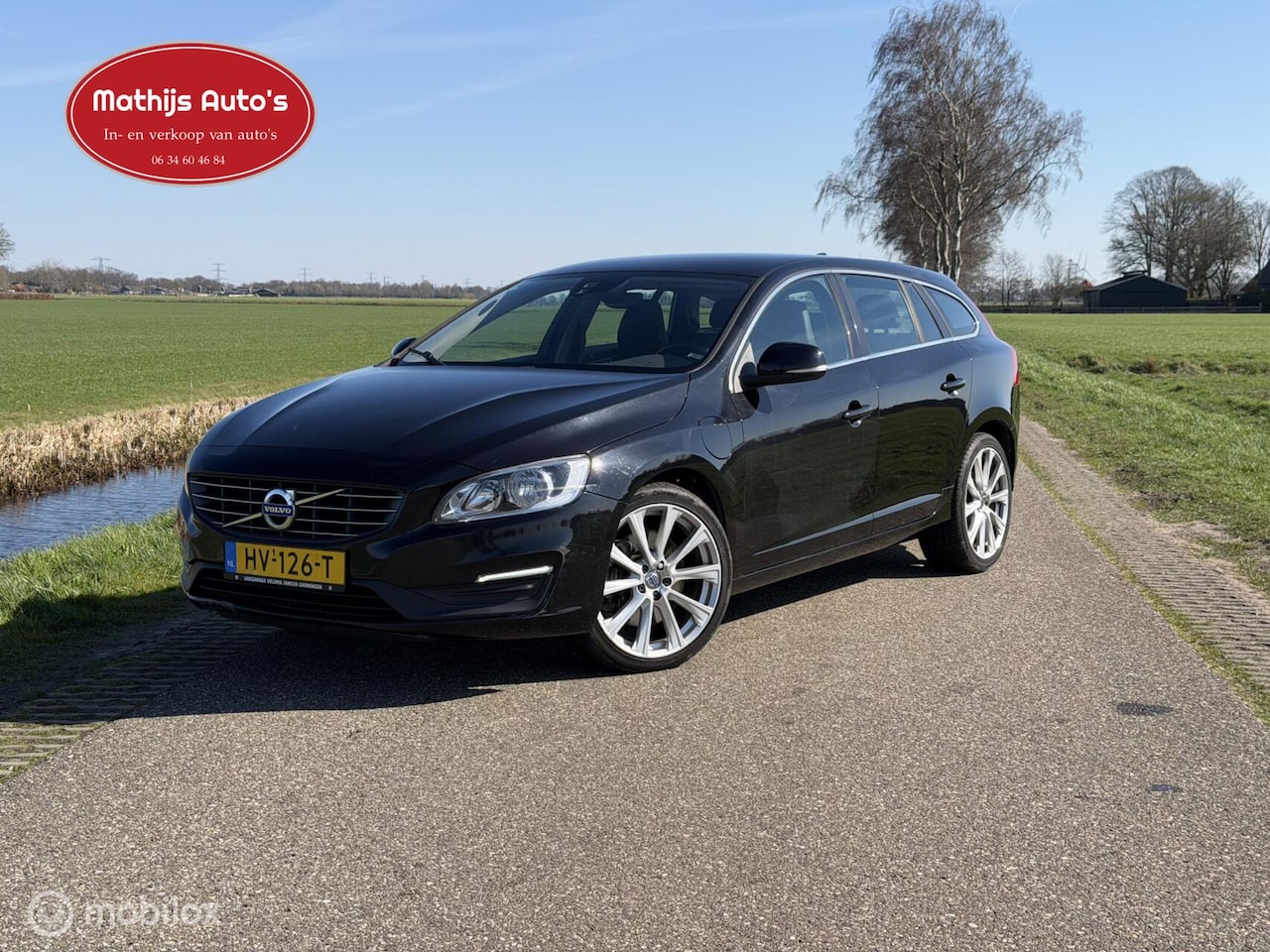 Volvo V60 - 2.4 D6 Twin Engine R-Design hybrid - AutoWereld.nl
