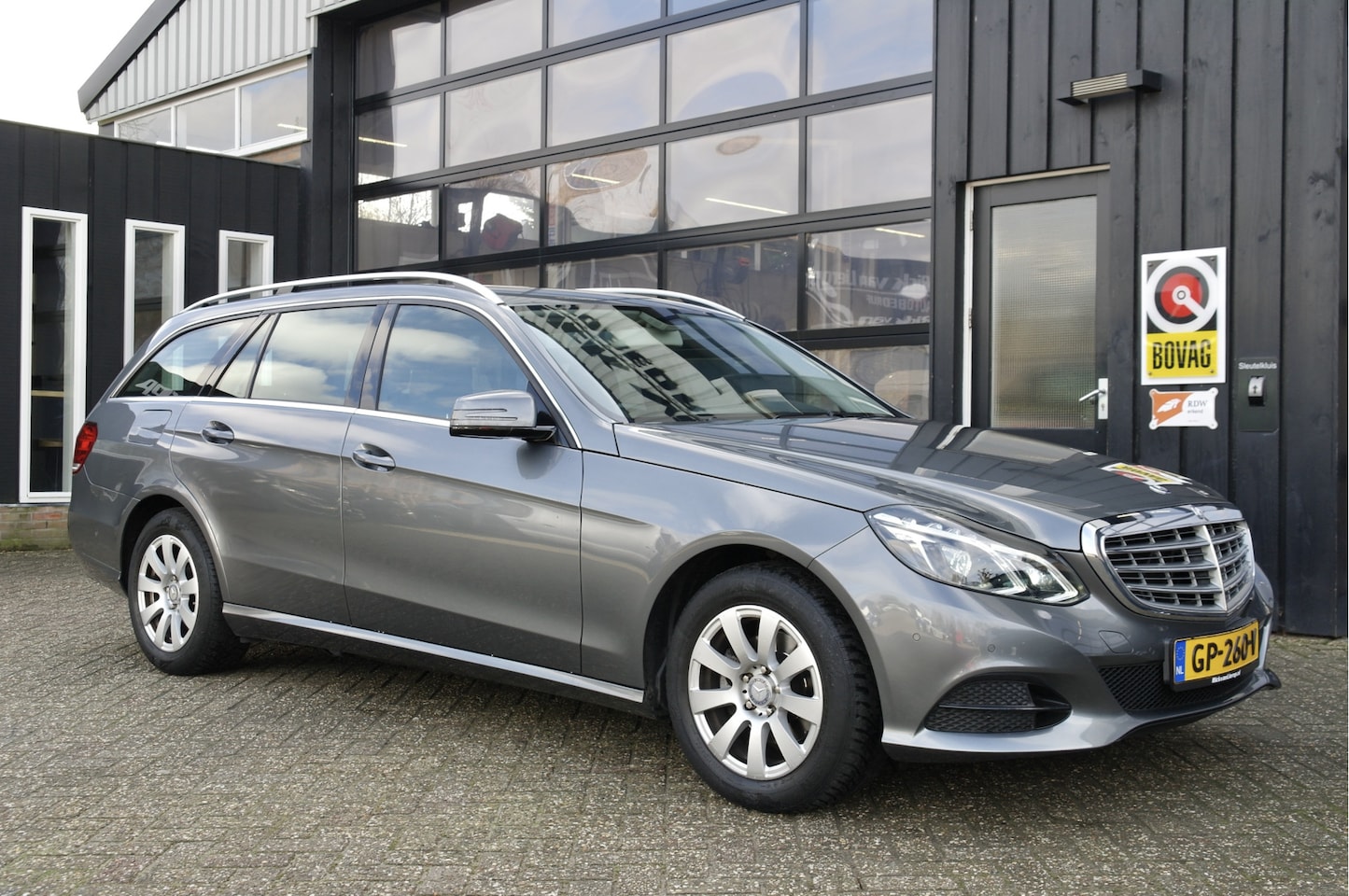 Mercedes-Benz E-klasse Estate - 200 Ambition | NL-Auto | Dealer Onderhouden | Navi | Cruise | LED | Clima - AutoWereld.nl