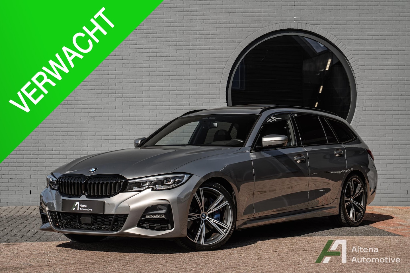 BMW 3-serie Touring - 330i High Executive M-sport, BTW, pano, 360 camera, harman kardon, head-up, 19" - AutoWereld.nl