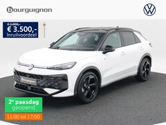 Volkswagen T-Roc - R-Line First Edition 1.5 eTSI 150 PK | Trekhaak | 20" Lichtmetaal | head-Up | 360 Camera |