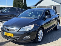 Opel Astra - 1.4 Turbo 5-Deurs Zwart 2012 Benzine Trekhaak