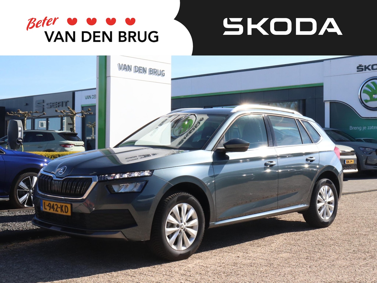 Skoda Kamiq - 1.0 TSI 110pk AUTOMAAT Business Edition | Trekhaak | Navigatie | Stoelverwarming | Achteru - AutoWereld.nl