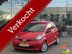 Toyota Aygo - 1.0-12V + Airco Radio/CD Betaalbaar&Betrouwbaar