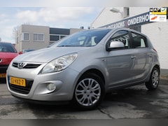 Hyundai i20 - 1.4i DynamicVersion Automaat | Airco | Elec ramen