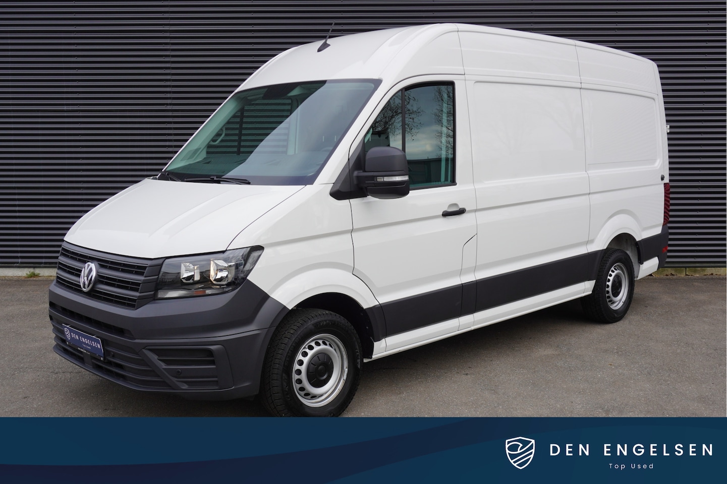 Volkswagen Crafter - 180pk Automaat L3H3/L2H2 Apple carplay Camera Airco 3-zits - AutoWereld.nl
