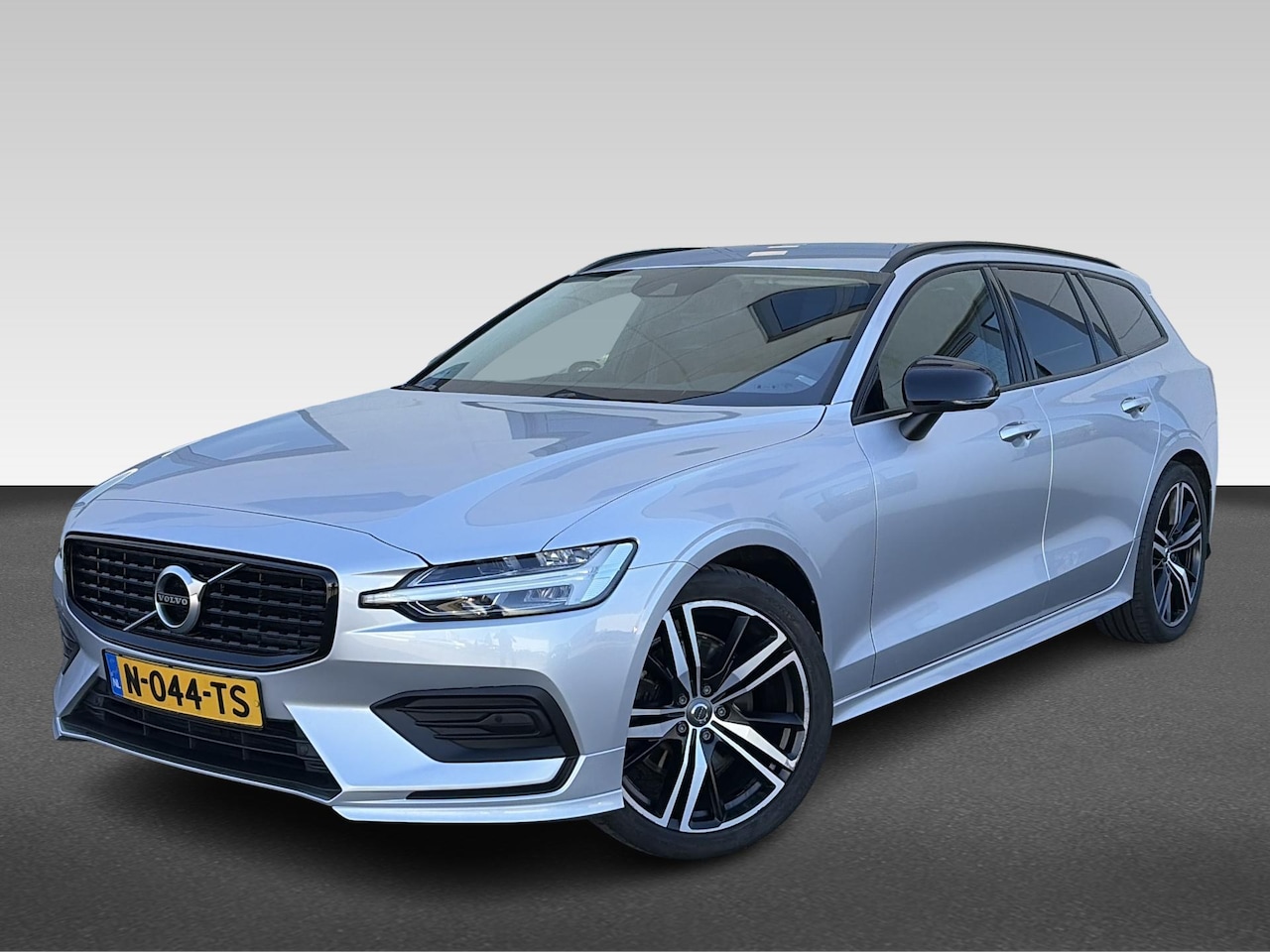 Volvo V60 - 2.0 B3 Momentum 2.0 B3 Momentum - AutoWereld.nl