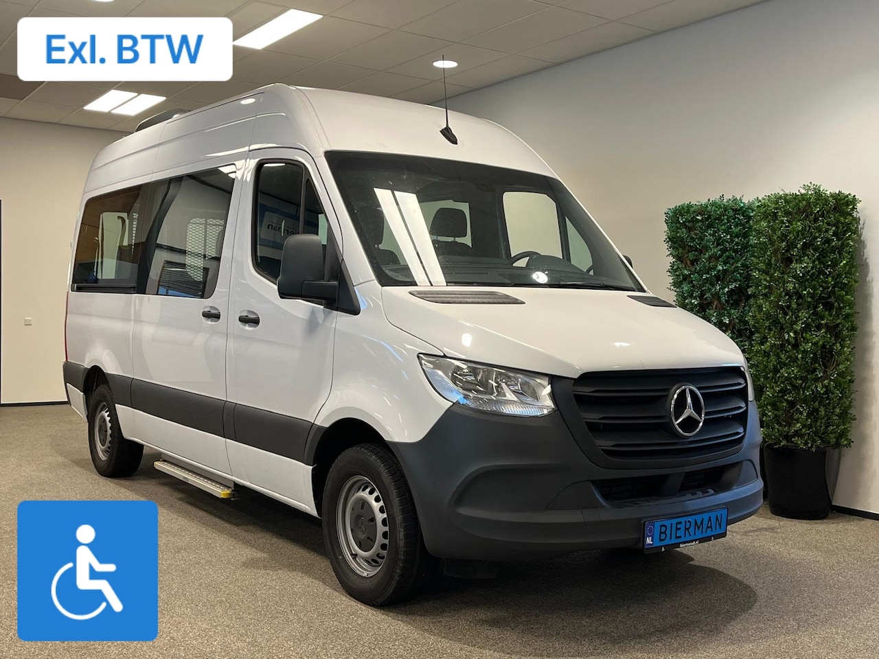 Mercedes-Benz Sprinter - 311 L2H2 Rolstoelbus Groepsvervoer 6+2 - AutoWereld.nl