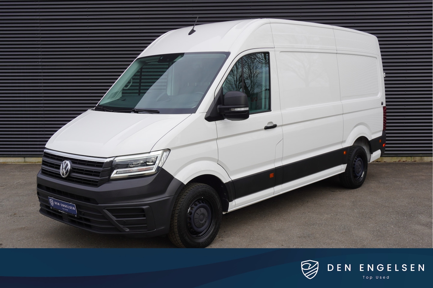 Volkswagen Crafter - 35 180pk L3H3/L2H2 Apple Carplay Trekhaak Tacho LED Navigatie Camera Cruise control - AutoWereld.nl