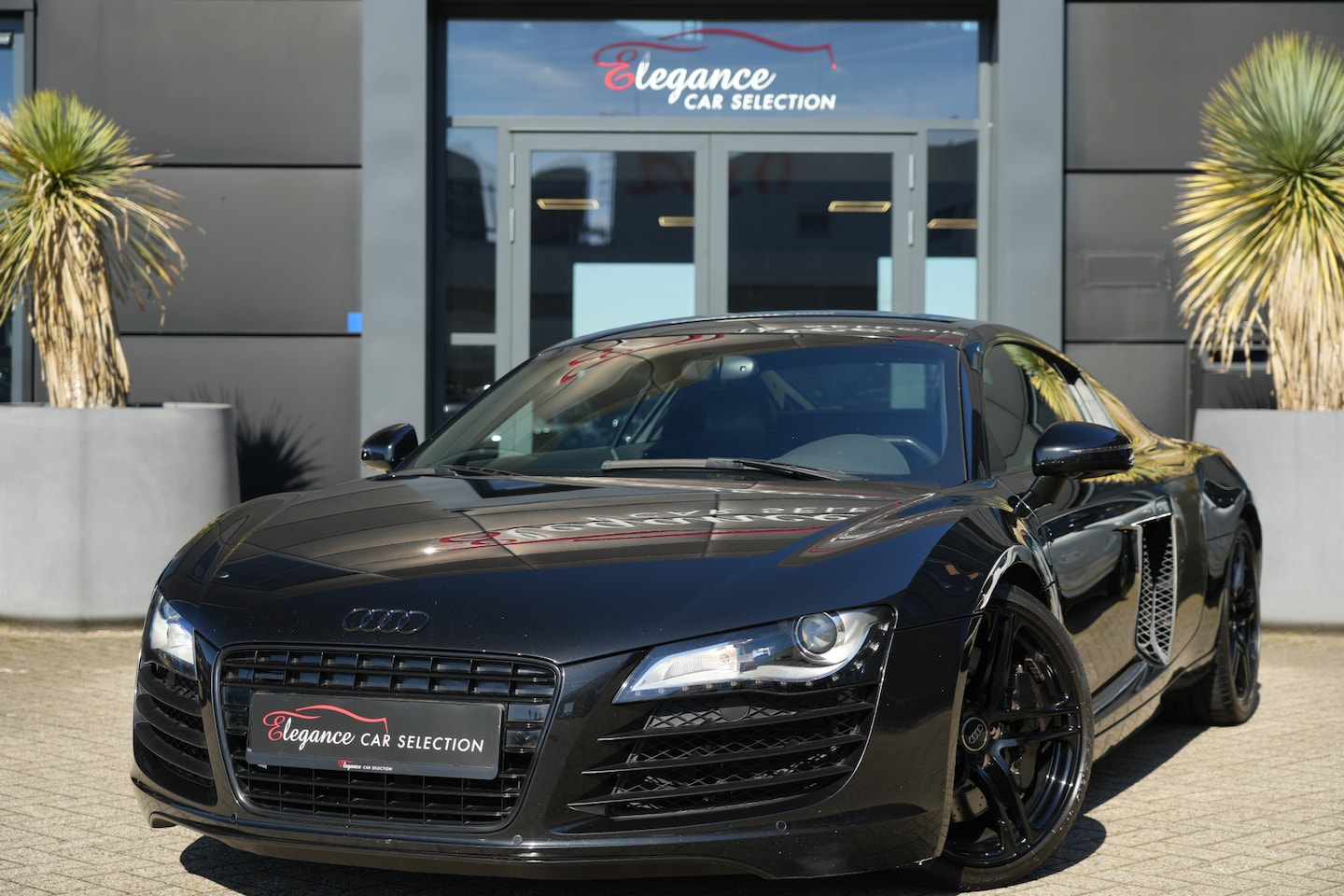 Audi R8 - 4.2 V8 FSI 420pk Bang&Olufsen/Carbon/Stoelverwarming - AutoWereld.nl