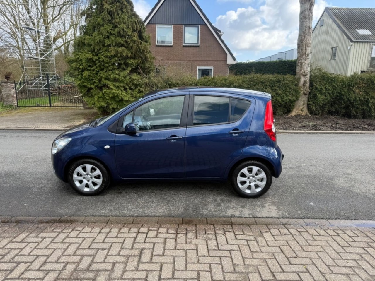 Opel Agila - 1.2 Enjoy*automaat*airco*trekhaak*NAP* - AutoWereld.nl