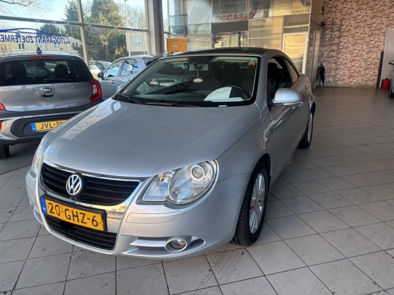 VOLKSWAGEN EOS