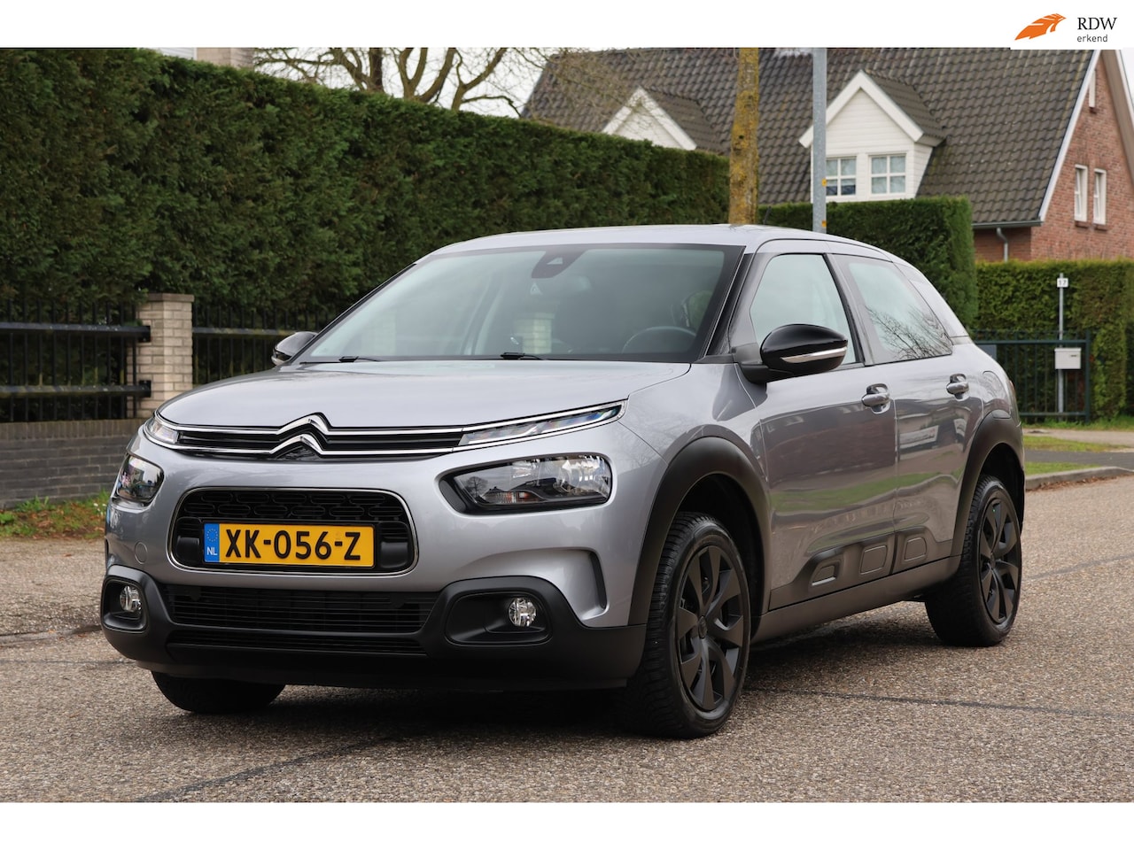 Citroën C4 Cactus - 1.2 PureTech Shine | NAVI | CARPLAY | CLIMA | CRUISE | TREKHAAK | ZEER MOOIE DEALER ONDERH - AutoWereld.nl