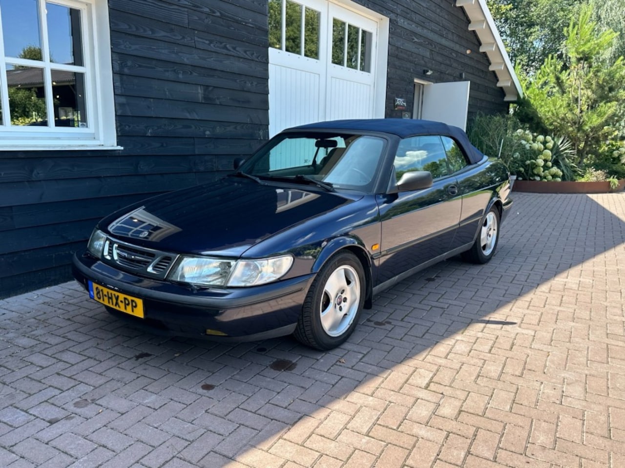 Saab 900 Cabrio - 2.0 SE Turbo - Cabrio - Donkerblauw Metallic - AutoWereld.nl