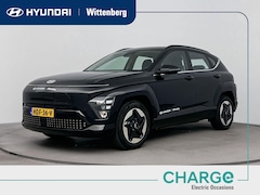 Hyundai Kona Electric - Comfort 65.4 kWh | Warmtepomp | V2L | Bluelink app | 3-Fasen | Navigatie | Camera | Adapti