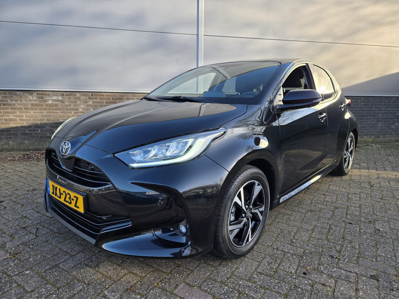 Toyota Yaris - 1.5 Hybrid 115 Dynamic Limited, Stoel & Stuur verwarming, PDC - AutoWereld.nl