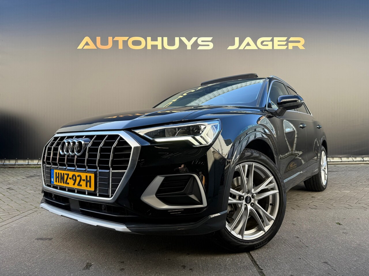 Audi Q3 - 35 TFSI Pro Line S Pano Alcantara Acc 360 Automaat - AutoWereld.nl