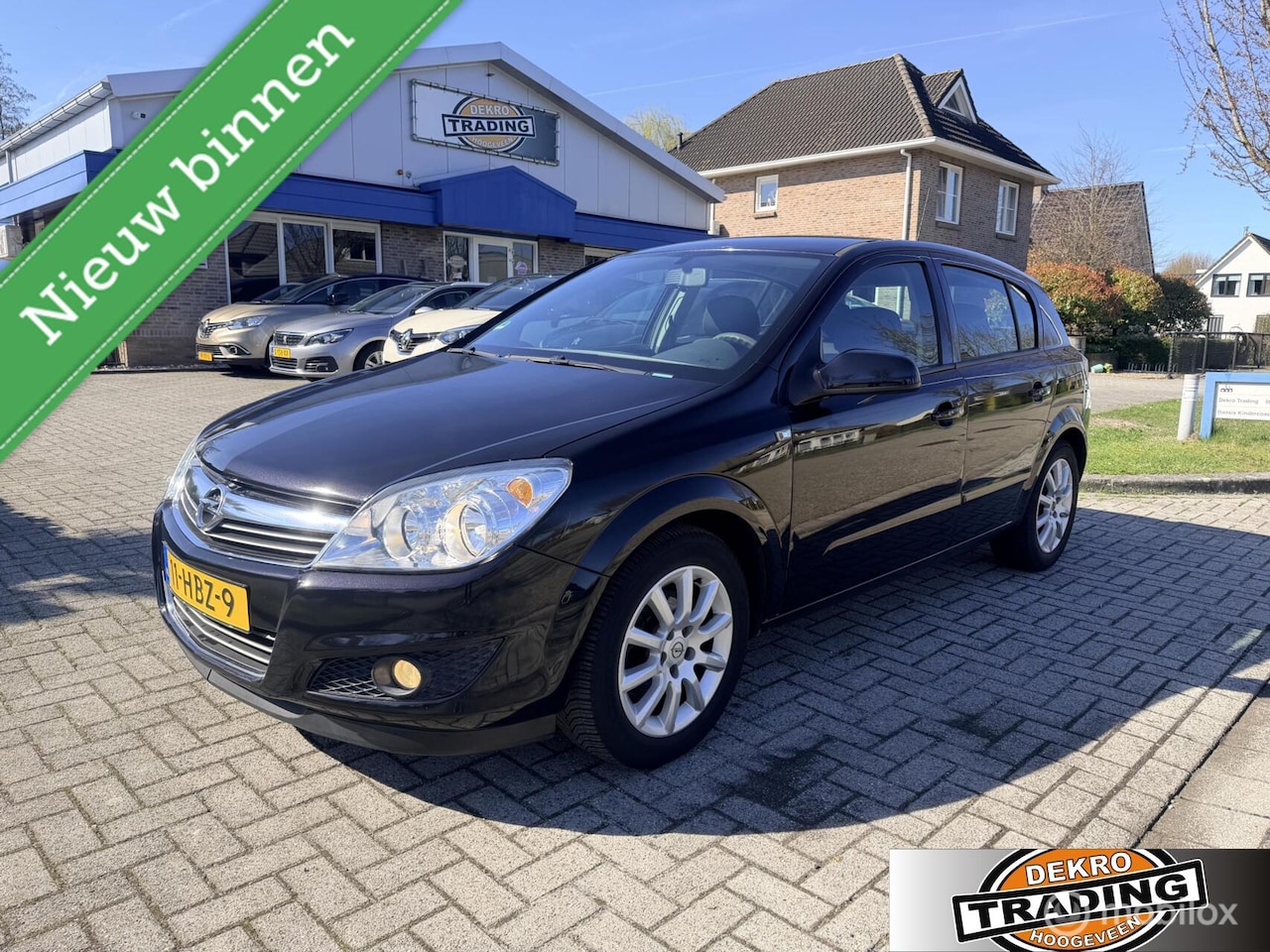 Opel Astra - 1.6 Executive 5 deurs airco trekhaak - AutoWereld.nl