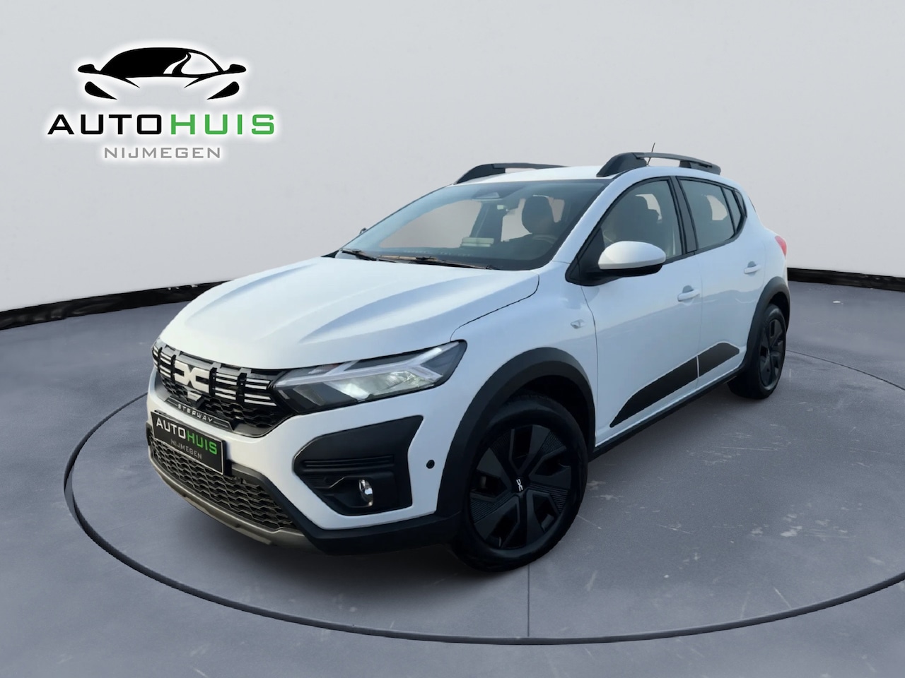 Dacia Sandero Stepway - 1.0 tce Expression Automaat Apple carplay Achteruitrijcamera Cruise controle - AutoWereld.nl