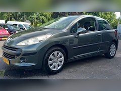 Peugeot 207 - 1.4 Color-line