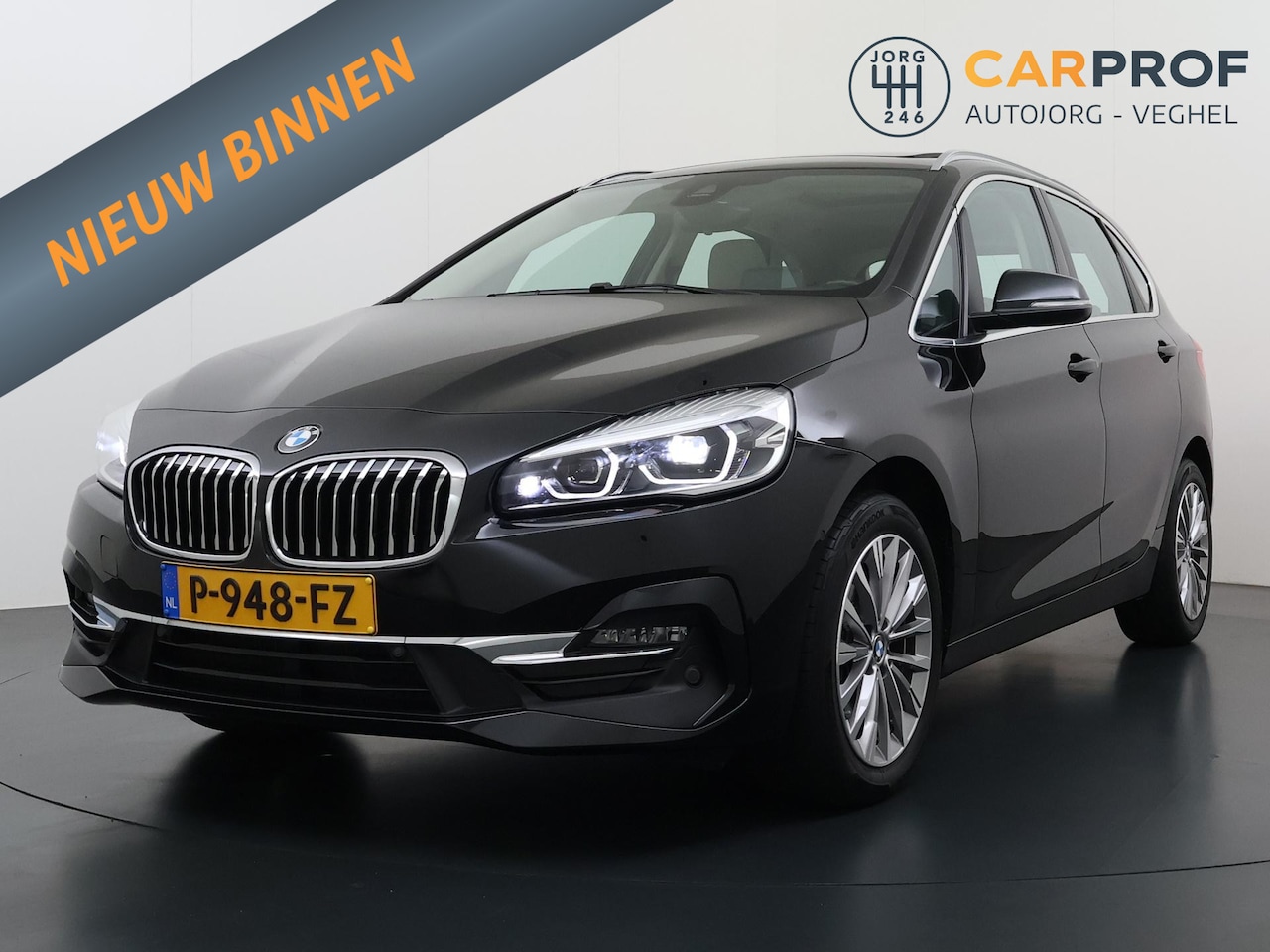 BMW 2-serie Active Tourer - 218i Pano | Trekhaak | Camera |  NAP - AutoWereld.nl