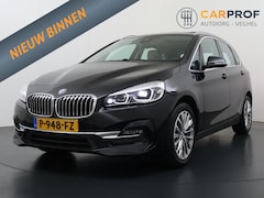 BMW 2-serie Active Tourer - 218i Pano | Trekhaak | Camera | NAP