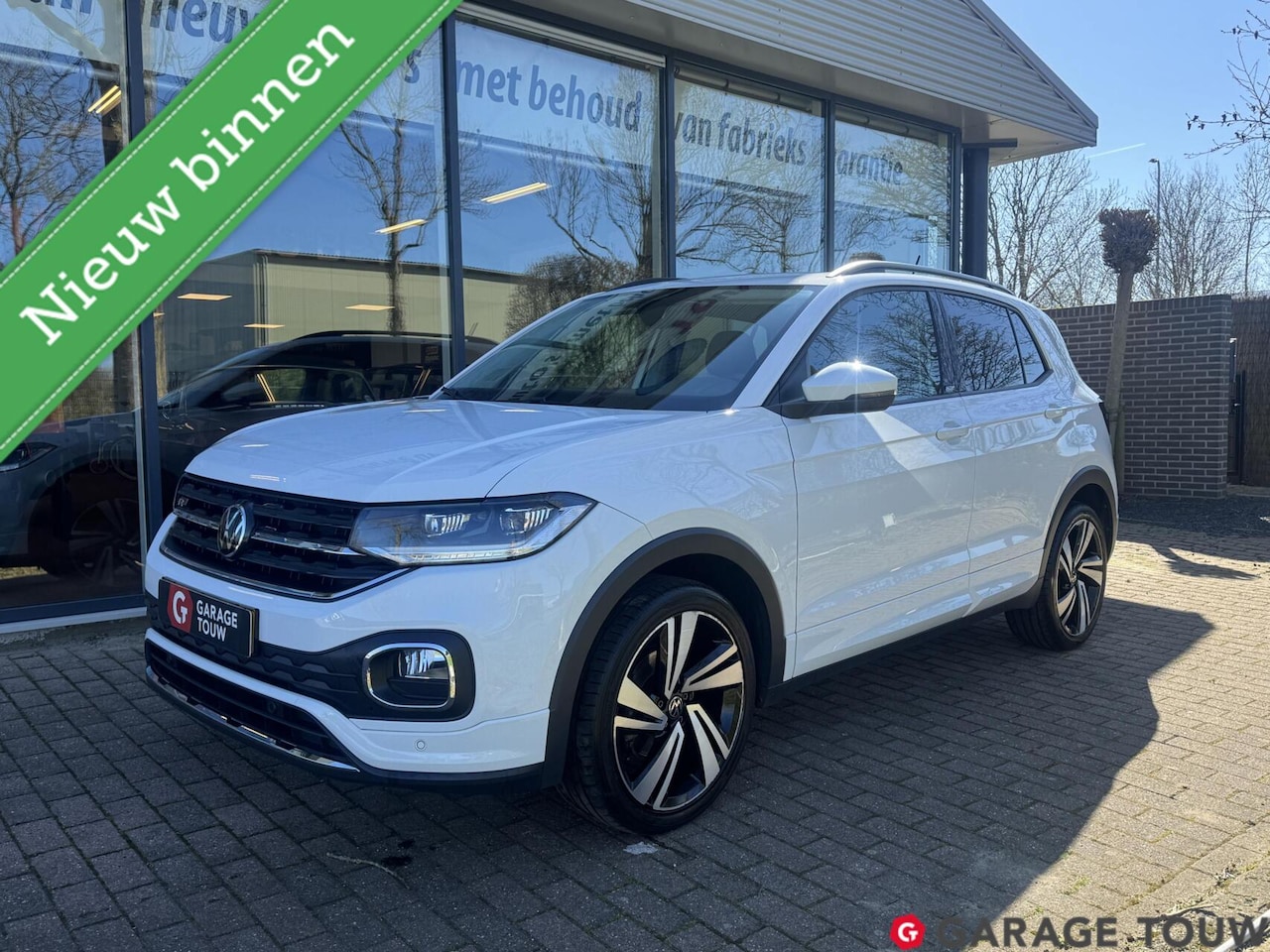 Volkswagen T-Cross - 1.0 TSI Life "Active" R-line exterieur - AutoWereld.nl